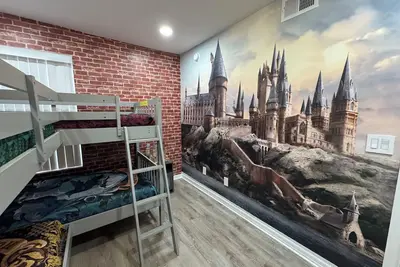 Image de Welcome to Forest House - your cozy, stylish escape in the heart of Kissimmee.