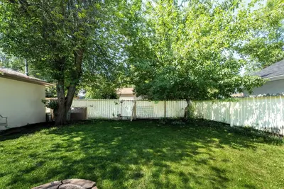 Image de 2 Bedroom Suite | Elegant & Cozy Guest Suite｜15 mins to Downtown