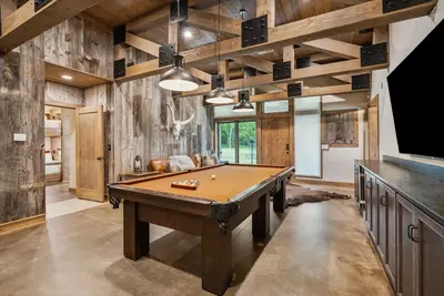 Image de The Wilderness Lodge | Private 440-Acre Luxury Escape Outside of Kansas City