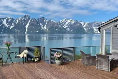 Image de Lyngen Panorama, outstanding  3-bedroom cottage in delightful Troms whid Dome