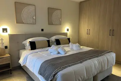 Image de Appartement 'One avec piscine privée' avec piscine privée, Wi-Fi et climatisation