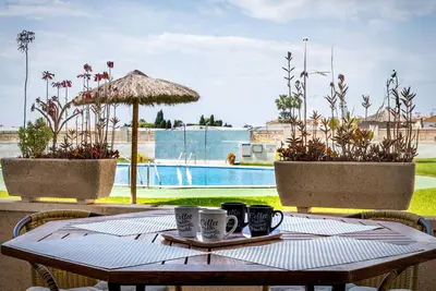 Image de At156 Popea: Planta baja con piscina y A/A, a 5 min de la playa