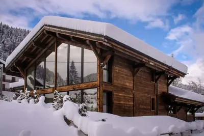 Image de Chalet de luxe au pied des pistes avec jacuzzi et Wifi