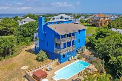Image de 519 Obx Rental in Duck with Pool, Hot Tub, Close to the Beach, & Dog-Friendly!