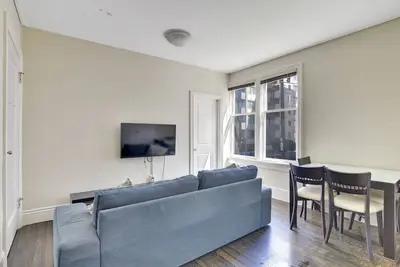 Image de Furnished Pet Friendly 3 Bedroom @ West End 935 Jervis