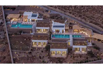 Image de A Serene Paradise Overlooking the Endless Aegean Blue!