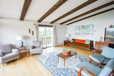 Image de Majestic Mid-Century Farmstay