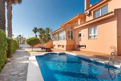 Image de Villa 'La Gola' avec vue sur la mer, piscine partagée et Wi-Fi