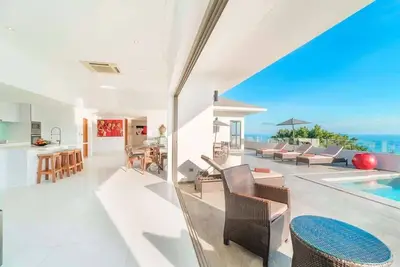 Image de Marinella : Villa 3 suites, piscine, splendide vue