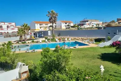 Image de Enjoy Pool, Beach and more at this nice apartment 3 minutes from Mareta's Beach
