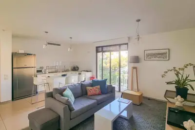 Image de Nitsana Cachemire in Tel Aviv-Yafo