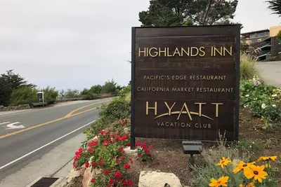 Cozy condo-kitchen, fireplace, views & Ac in Carmel! Concourse d'Elegance Week! !