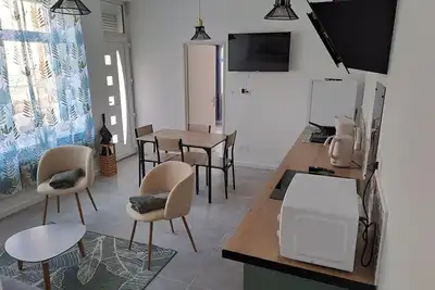 Image de A 5 minutes à pied de la plage de blériot-plage! appartement  rez de chaussée.