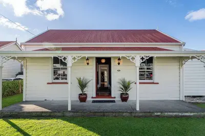 Image de Creed Cottage - Whitianga Heritage Retreat