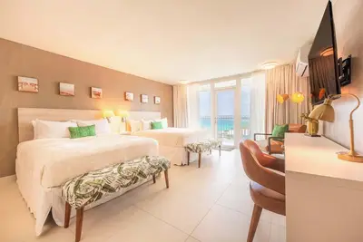 Image de 11th Floor Studio On Beach w/Parking @ Esj