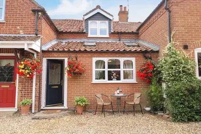 Image de Honeysuckle Cottage, pet friendly, with open fire in Swaffham