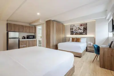 Image de Royal Match – Mtl Village Vibe