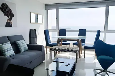 Image de Breathtaking view in the best neighborhood!