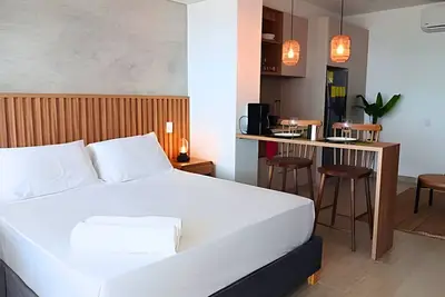 Image de Luxury Beachfront Studio Apartment