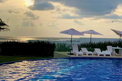 Image de 4 Bedroom Condo and Beach Club in Acapulco Diamante