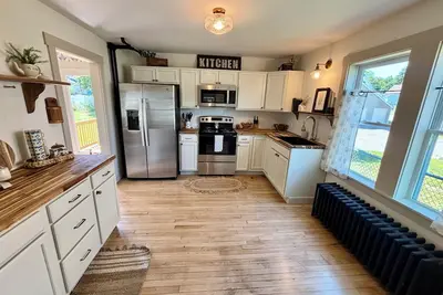 Image de Charming 3 Br Millinocket Home