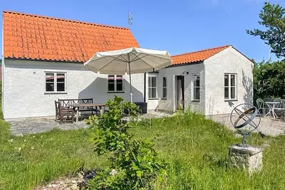 Image de Belle maison à Tingstäde avec WiFi