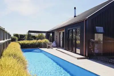 Image de 7th Heaven isa stunning home in a quiet and private location