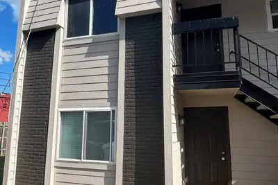 Image de Chill host and convenient location