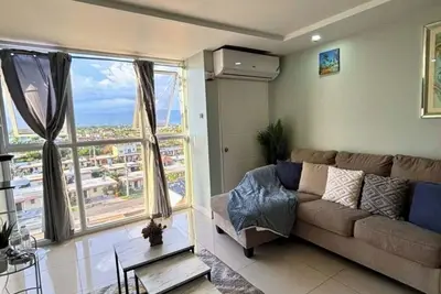 Image de Lovely 2-bedroom  beach front apartment\nWith security and pool Portmore