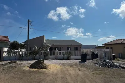 Image de Peaceful apartment with Ac in Noord