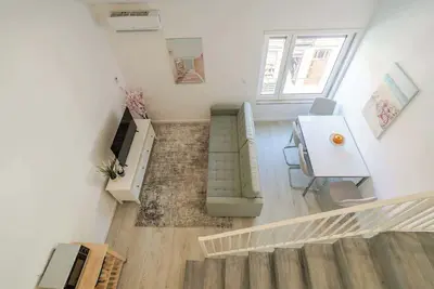 Image de Duplex Charm & Balcony Studios by HostWise