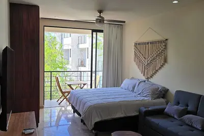 Image de Loft apartment in private condominium.