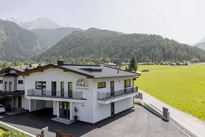 Image de Newly built chalet in the middle of the Ötztal