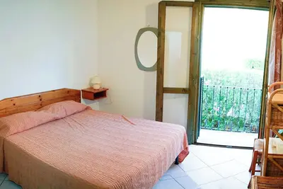 Image de Bright two-bedroom apartment with sea view terrace (T51)