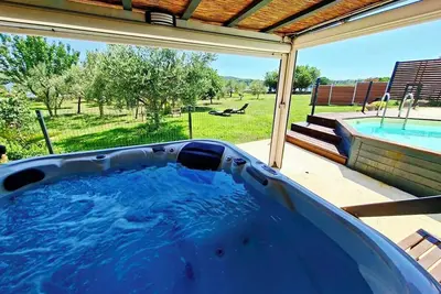 Image de Beach houses Ive & Beta – romantic oasis, pool, jacuzzi, privacy, near to sea