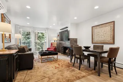 Image de Cloudline Chalet | South Point Condos #3b | 2b/2b