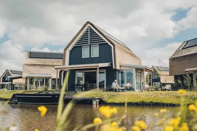 Image de A large detached Watervilla with view of the inner harbour