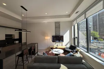 Image de Curated 2b/2b Dt Halifax