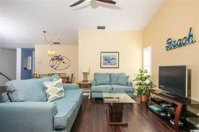 Beautiful Venice 3b/2b Condo on Golf Course