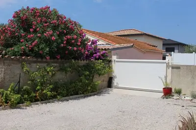 Image de Chambre d'hotes 'Les 1000 Vignes' avec Wi-Fi et climatisation