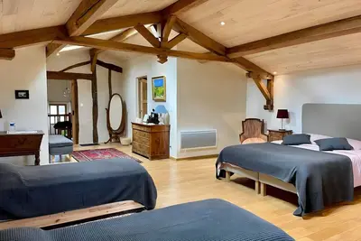 Image de Chambre d'hôtes 'Lukugaraia' avec vue sur la montagne, jardin privé et Wi-Fi