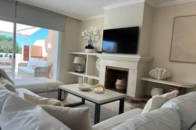 Image de Marbella penthouse 500m from beach w/oversized terrace