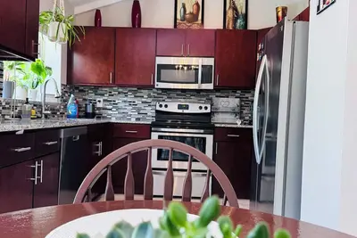 Image de Peaceful Getaway With Fenced Private Backyard, 15 Miles From Downtown Tampa