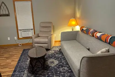 Image de Charming 1-bedroom upstairs apartment in Austin with Ac