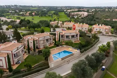 Image de Appartement 'Vale Da Pinta T1' avec Piscine Partagée, Wi-Fi et Climatisation