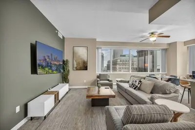 Image de Luxury 9th Floor Corner Unit Condo w/ Great Views