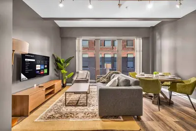 Image de See all of Dt from here | Stadiums | Free Parking!