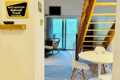 Image de Loon Luxe Studio 1br Loft -  Modern Mountain Stay Near Trails, Dining & River
