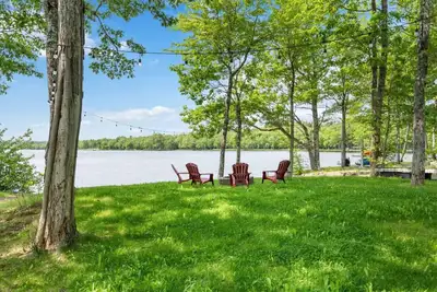 Image de Loon Lodge on the Lake