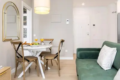 Image de Aurora Stays by Charming Xii, Apartment for 4 with free parking